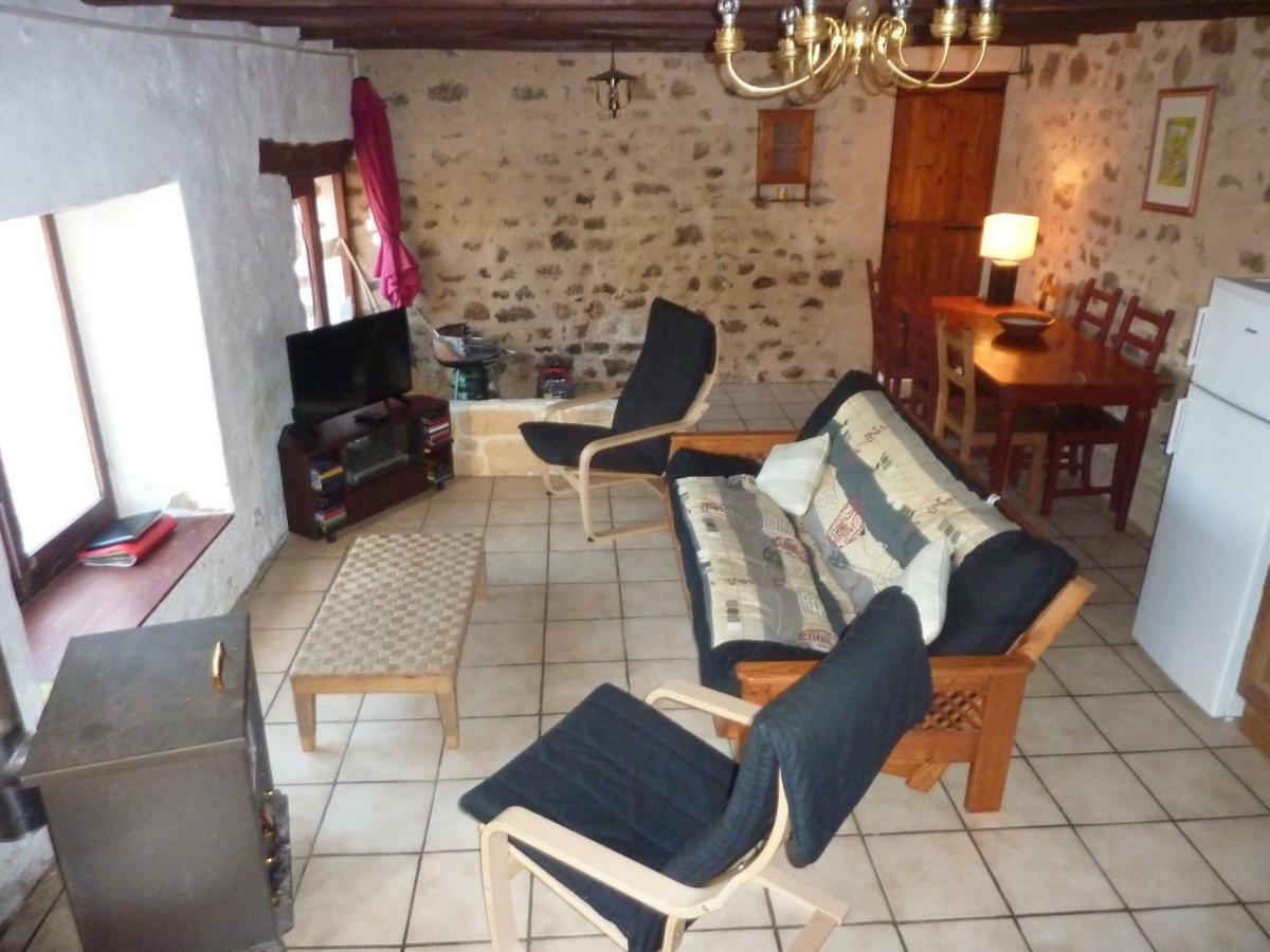 Apartamento La Metairie Parthenay Exterior foto